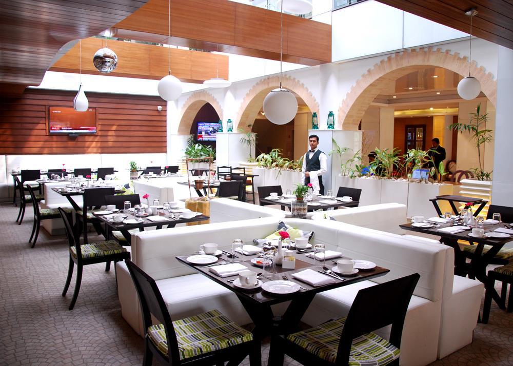 Hotel Levana, Hazratganj Lucknow Restaurang bild