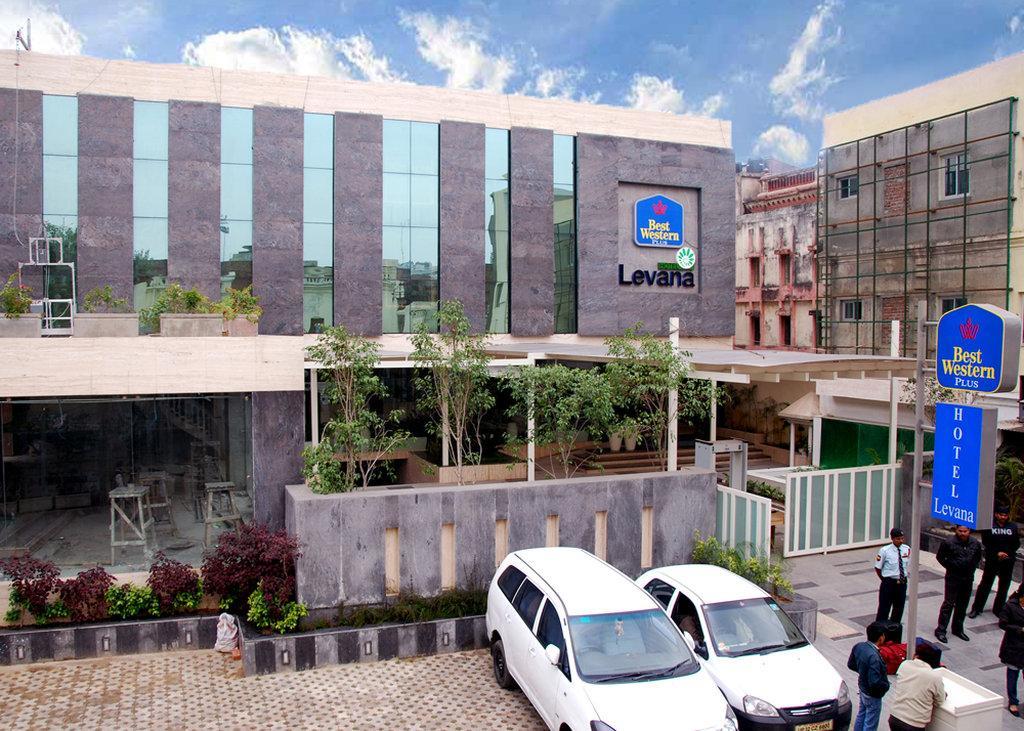 Hotel Levana, Hazratganj Lucknow Exteriör bild